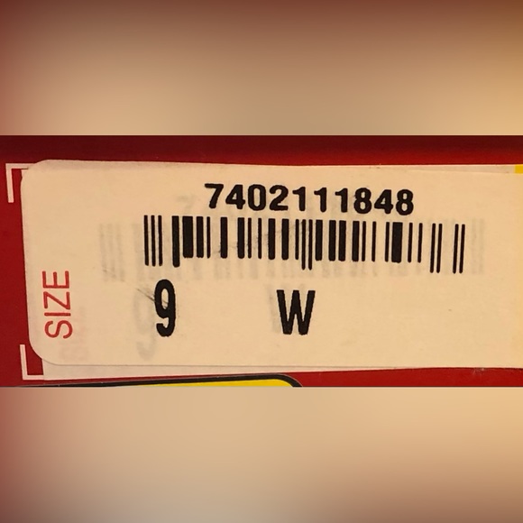 Hot Cakes Orleans silver sparkly flats, 9 W - Picture 7 of 7